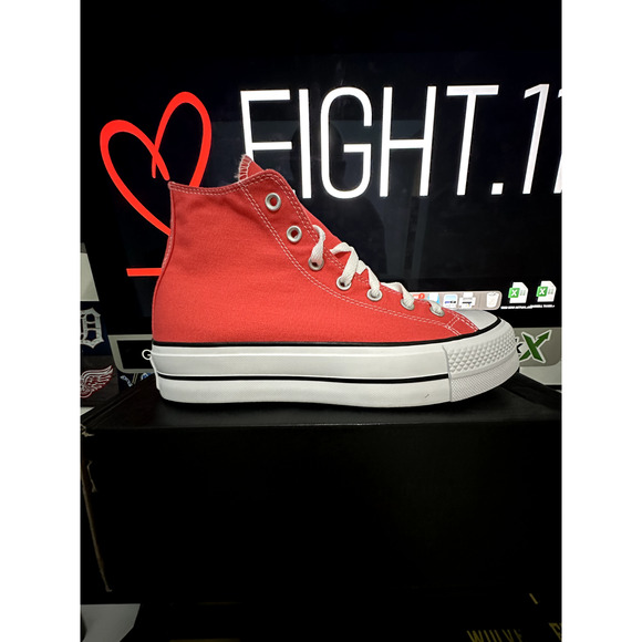 NEW WOMEN'S SIZE 9 CONVERSE CTAS CHUCK TAYLOR ALL STAR ULTRA RED A02075C - Picture 2 of 6